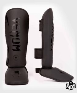 Venum challenger scheenbeschermers kids matte/black